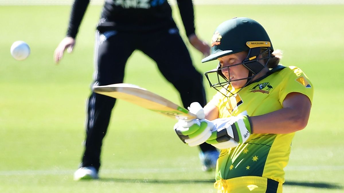 Katich teases the duo of Alyssa Healy and Mitchell Starc at Manchester Originals. What a combination that could be?