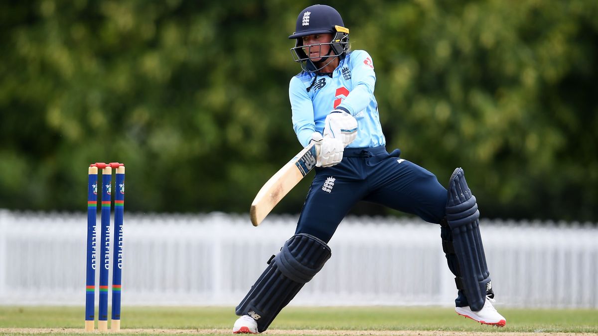 Danni Wyatt in action for England
