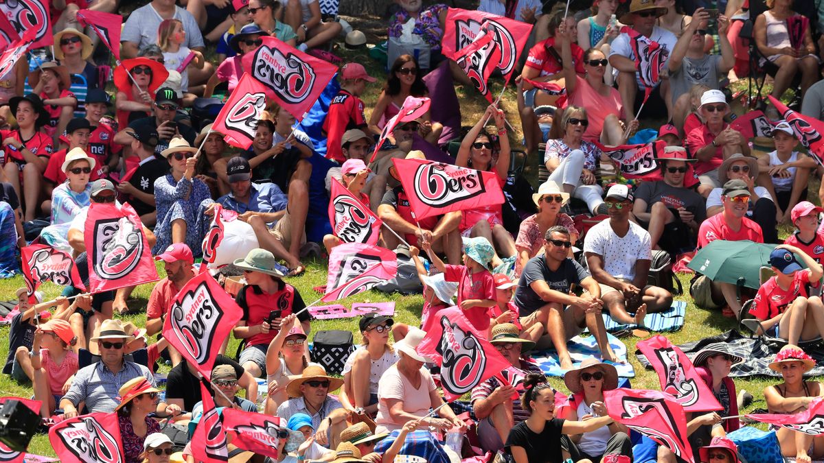 Sixers fans during the WBBL Final between the Sydney Sixers and the Brisbane Heat in 2019