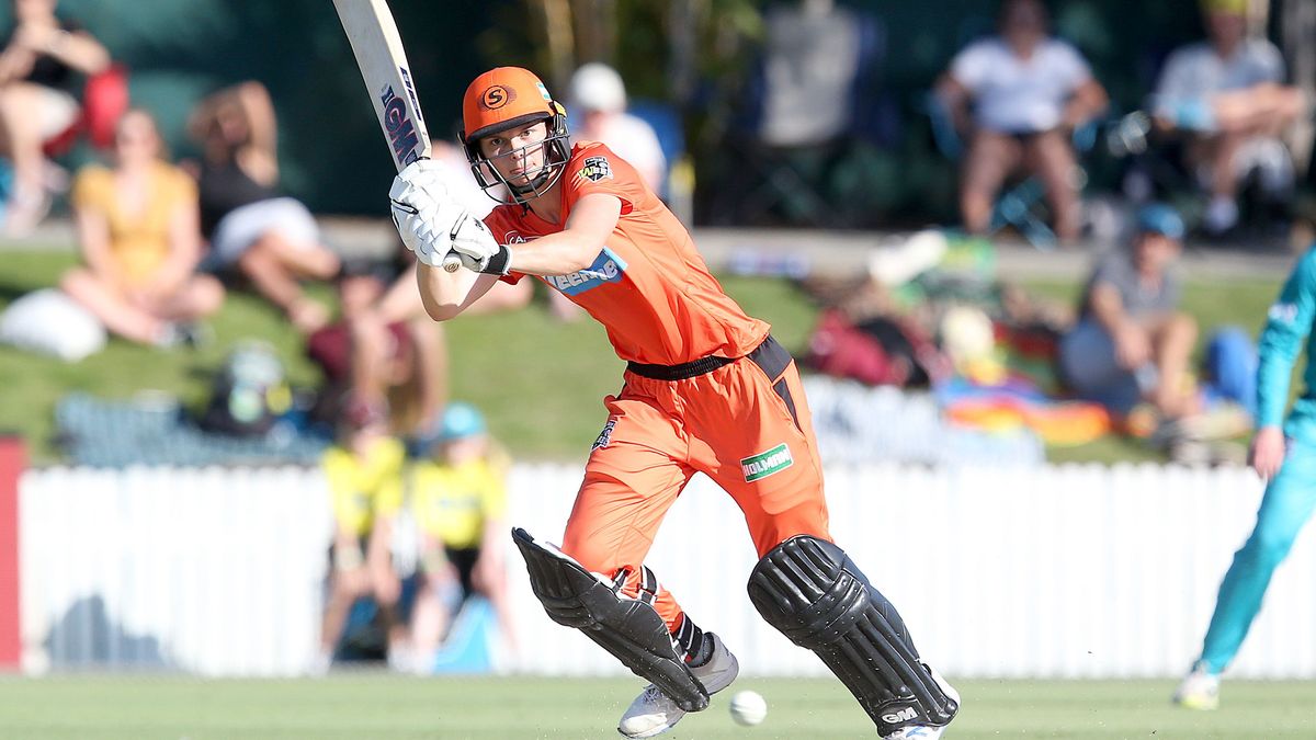 Amy Jones has been in the runs for Perth Scorchers. How many will she score for Birmingham Phoenix?