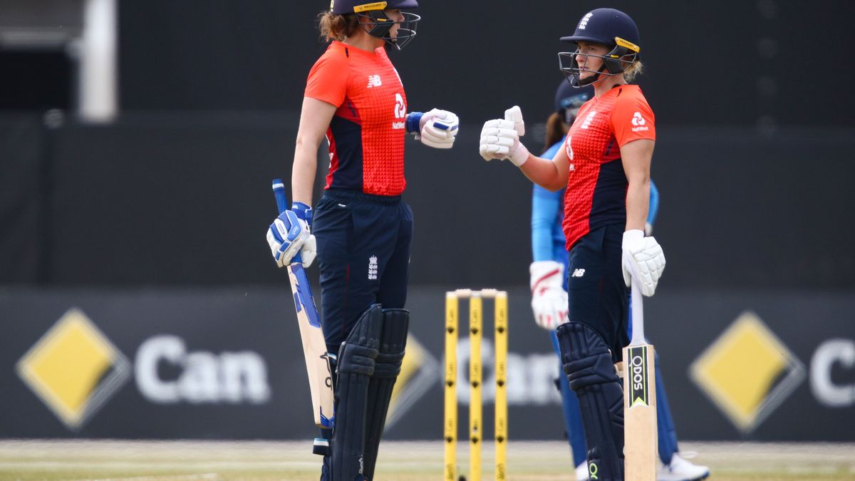 England teammates, now Trent Rockets teammates. Nat Sciver and Katherine Brunt will both sport yellow in The Hundred.
