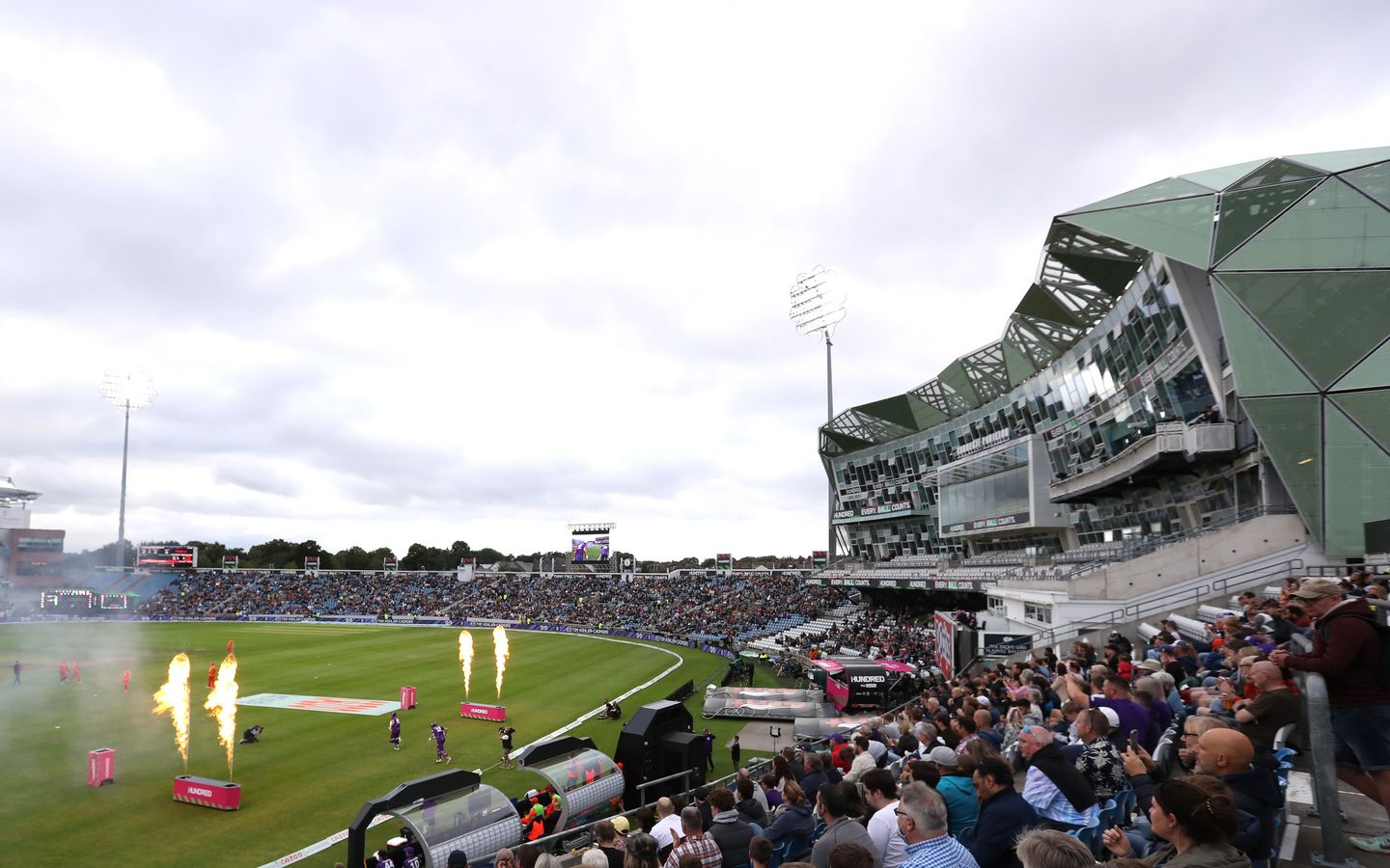 Emerald Headingley looking special