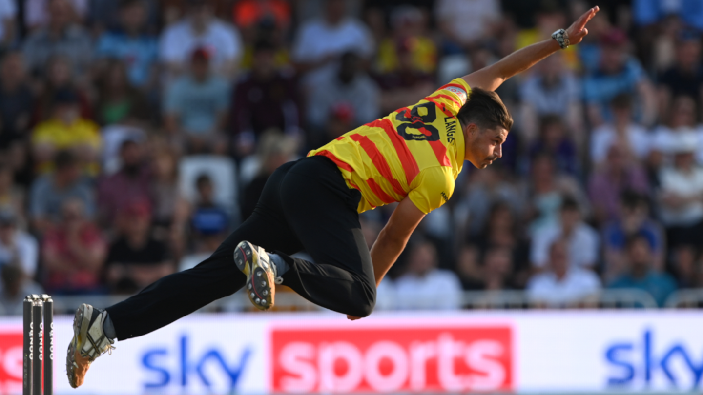 Will we see another superhero performance from Marchant de Lange?